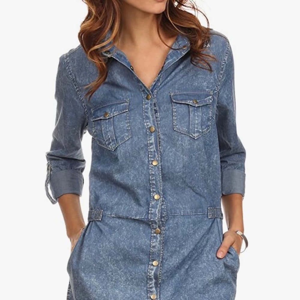 Denim dress with pockets